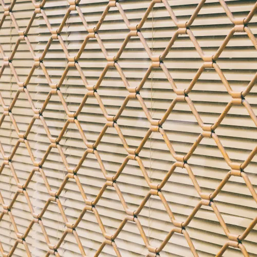 Serrurier Brignoles | Rideau métallique | Serrurier Brignoles pour rideaux métalliques – Dépannage, déblocage et entretien de rideaux métalliques de magasin ou entrepôt. Réactivité 7j/7 pour sécuriser votre local commercial à Brignoles.